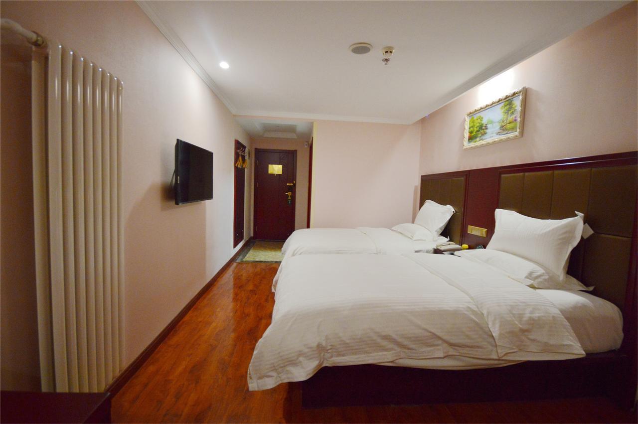 Greentree Inn Xinjiang Fukang Fukang Business Hotel Changji Exteriér fotografie