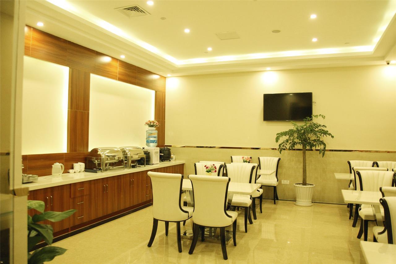Greentree Inn Xinjiang Fukang Fukang Business Hotel Changji Exteriér fotografie