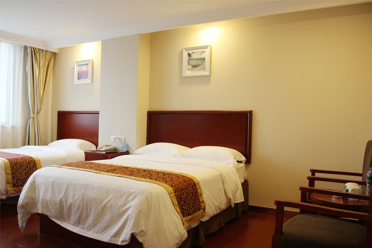Greentree Inn Xinjiang Fukang Fukang Business Hotel Changji Exteriér fotografie