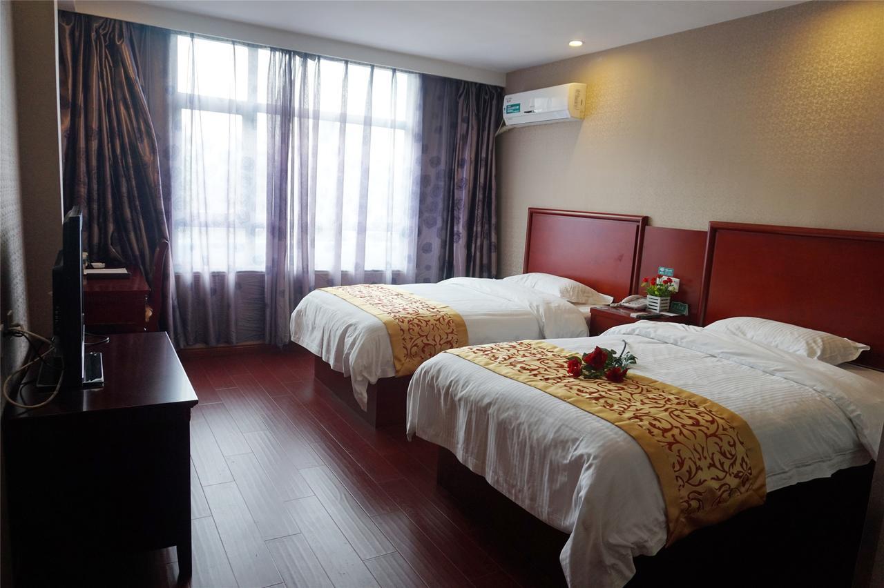 Greentree Inn Xinjiang Fukang Fukang Business Hotel Changji Exteriér fotografie